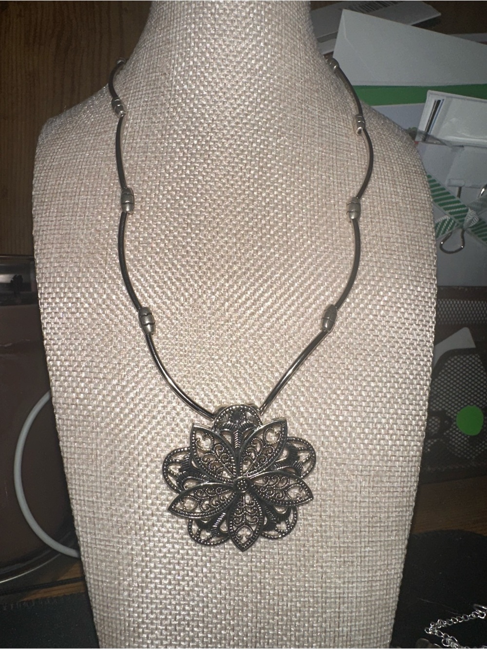 Vintage Silver-Tone Filigree Flower Pendant Statement Necklace - Picture 3 of 5